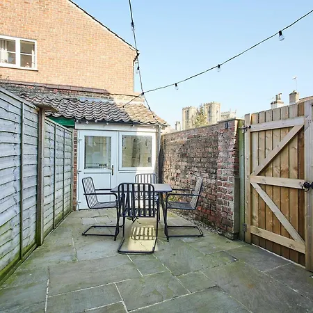 Holiday home Host & - Wellington Street *